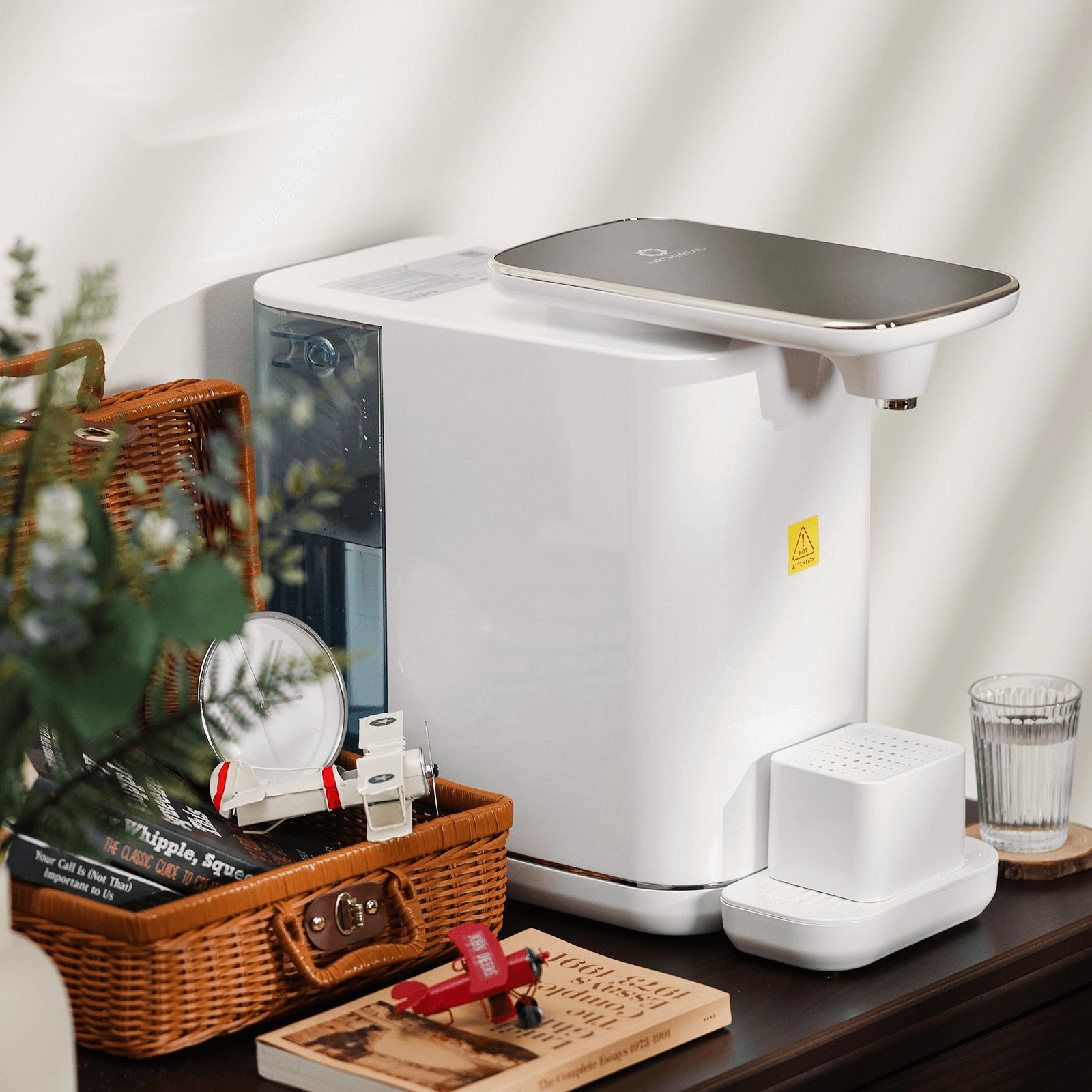 RO Water Dispenser: Pure Water with 3-Second Heating, 1.5-Gallon Tank, and Auto Backflushing.